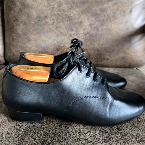 Men's Capezio Latin Ballroom Dance Shoes - Picture 2 of 9